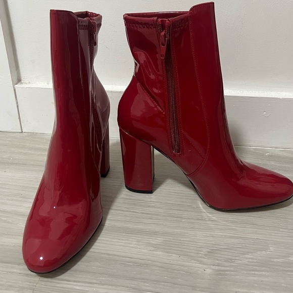 Aldo Red Patent Leather Ankle Boots US 7.5 UK 38 - Picture 1 of 5